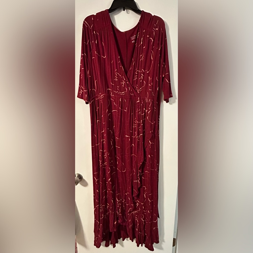 Isabel Maternity by Ingrid & Isabel Burgundy Maxi Dress